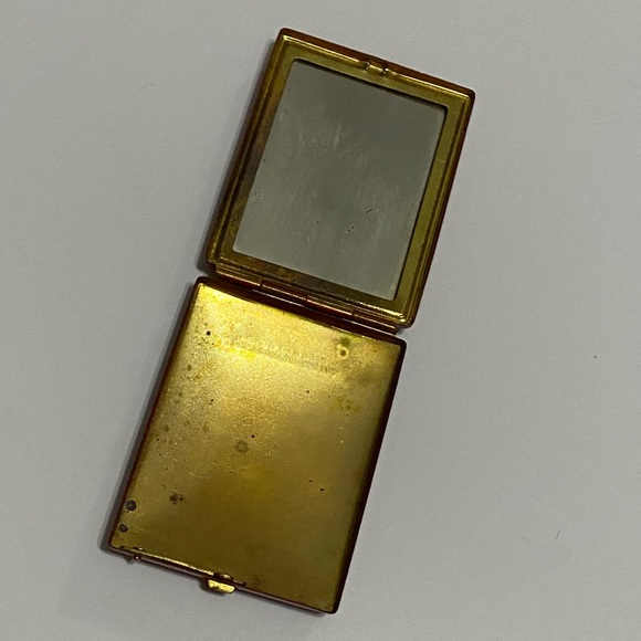 Vintage 1923-1935 House of Tre-Jur Make-up Compact - Picture 7 of 8